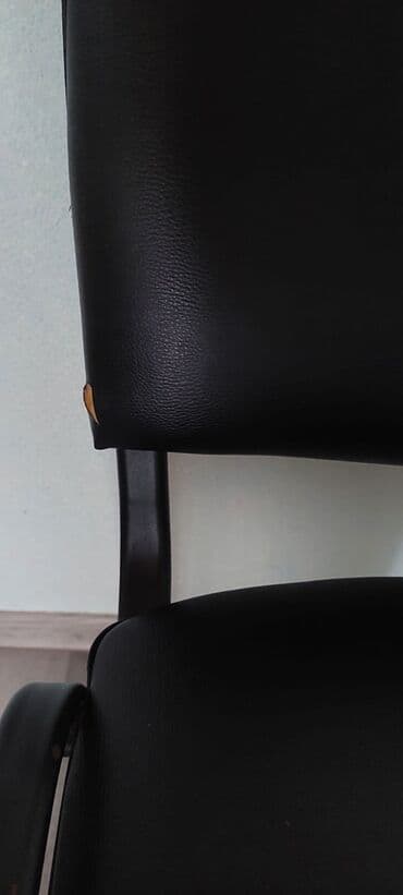 oturacaq uzlukləri: Qara rəngli ofis/ziyafət stulu - Klassik dizayn: qalın süngərli — 2