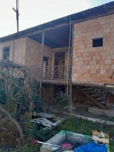 Həyət evləri və villalar: 3 otaqlı, 100 kv. m, Orta təmir — 1