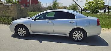vaz oturacaqlari: Mitsubishi Galant: 2.4 l | 2006 il 270000 km Sedan — 2