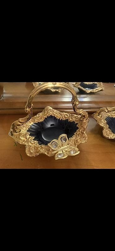 Qızılı dekorativ səbət dəsti, Limoges. Bruno Costenaro, Cobalt. Cutu