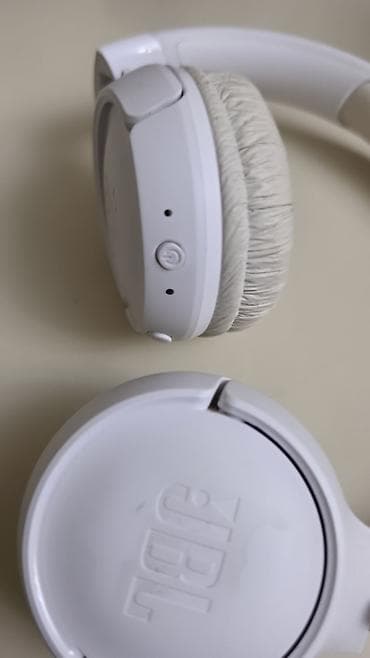 Наушники: ORGINAL MƏHSUL ! JBL TUNE520BT on-ear simsiz qulaqcıq - Rəng: ağ - — 3