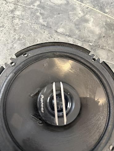 kondisioner 45 kv: 4 ədəd tam Orginal kodlu pioneer dinamikləri. Çox güclü basslı — 4