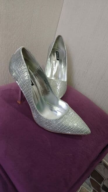туфли новая не одевала не разу: Туфли, Размер: 38, Новый — 1
