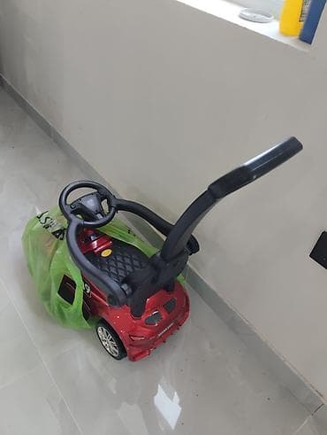 uşaq üçün masinlar: Uşaq üçün itələmə saplı minik maşını - Model: “Speed Passion” yazılı — 2