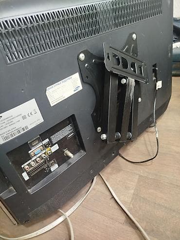 Телевизоры: Телевизор Samsung LCD 32" — 2