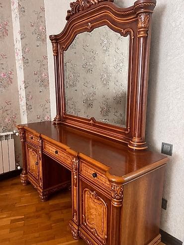 стол с зеркалом: Б/у, С зеркалом, Малайзия — 2