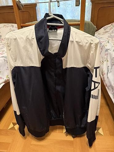north face kurtka: Godekceler, şalvarlar, qisa qollar - 90% brend mehsullardi, yeni — 2