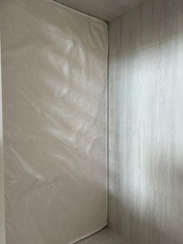 mebel renglenmesi: IrBeşik satilir Qiymet 60 man Eni 65 sm uzunlugu 1.24 Hündürlük 100 — 3