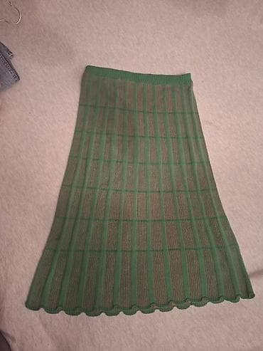 Bentley: Qadın geyim dəsti – 3 məhsul 1) Yaşıl trikotaj ətək cəmi bir dəfə — 1