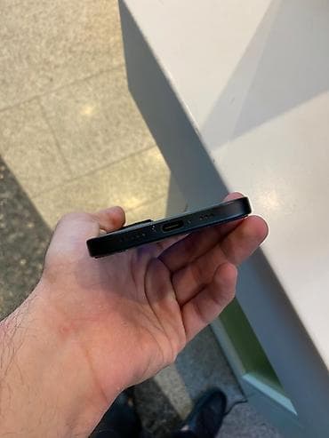 philips xenium 9@9h: IPhone 15, 128 GB, Qara, Face ID — 3