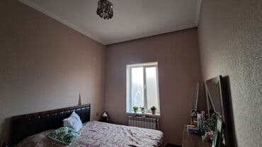 7 ve 8 mkr satilan evler: 3 otaq 1 zal. giriş kalidor, ve hamam tualet . heyetdede ayrica tualet — 7