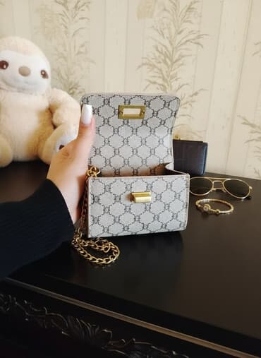 casio saat qadın: Çiyin çantası — 1