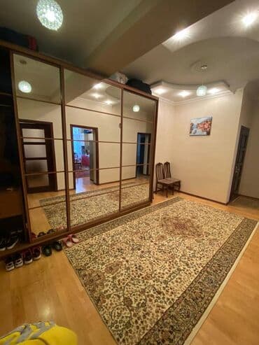 ağ şeher evler: Bakı, 2 otaqlı, Köhnə tikili, m. Xalqlar Dostluğu, 94 kv. m — 10