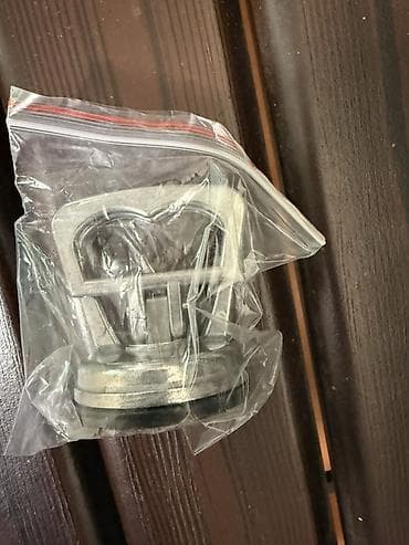 Metaldan böyük ölçülü şüşə/güzgü qaldırıcı vantuz - Material: möhkəm