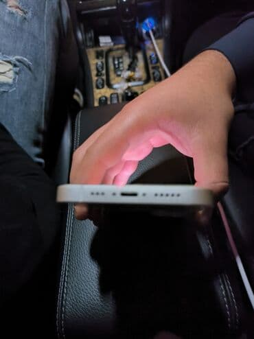 kontakt home iphone 13 qiymeti: IPhone 13, Face ID — 6