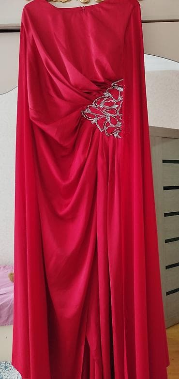 zikirmatik qiyməti: TEZƏ ALİNİB BİRCE GUN GEYİNİLİB 120 YE ALİNİB SON QİYMET 💯 AZN — 2