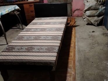 tek kravat işlenmiş: İşlənmiş, Təknəfərlik çarpayı, Bazasız, Matrassız, Siyirməsiz — 7