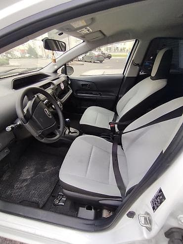vaz 2106 abilsofka: Toyota Aqua: 1.5 l | 2019 il Hetçbek — 5