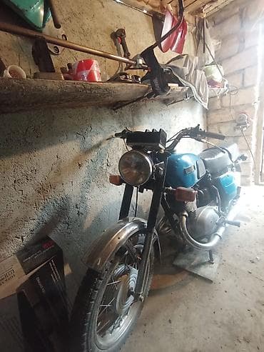 niva diski teker: Məhsul: Klassik motosiklet (SSRİ istehsalı tipli) Təsvir: - tek — 2