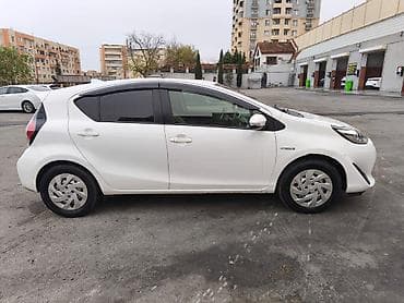 akkumulyator satisi: Toyota Aqua: 1.5 l | 2018 il Hetçbek — 3