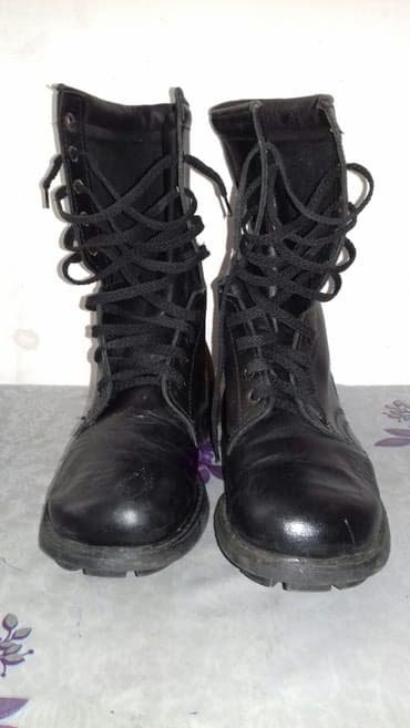 əsgər çəkməsi: Əsgər botinkası,dəridir,40 ölçülü — 1