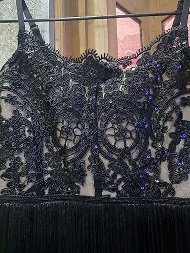 qara almaz: Qara fransız tərzli qısa ziyafət donu - Üst hissə: bədən rəngi tor — 2