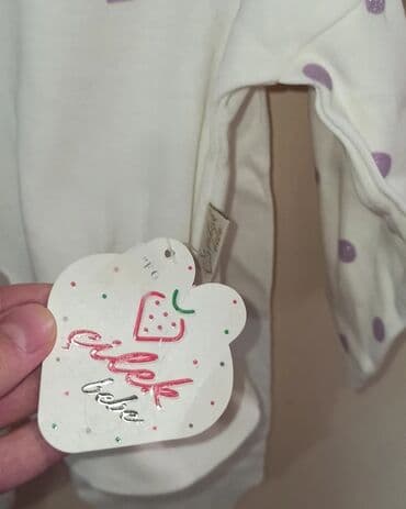 uşaq geyimlərinin kirayəsi: Yenidir dəst, 1 yaş razmeri türkiyenindir — 2