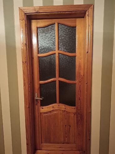 su çəni 1 ton: Taxta daxili qapılar – təbii ağacdan - Material: tam ağac (şam ağacı — 1