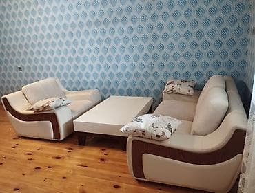 divan olcusu: Mebel dəsti – 3 hissə - 3 yerlik divan - 1 yerlik geniş kreslo - — 4