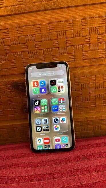 iphone 11 yigilma: IPhone 11, 64 GB, Ağ, Face ID — 2