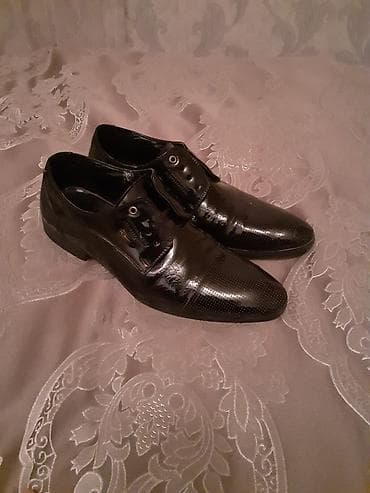 ayaqqabı 45: Gencede satilir lakli Klassik kişi ayaqqabısı Turkiye istehsalidir — 1