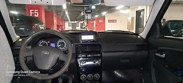 byd disk teker: LADA Priora xetcbek – tünd mavi rəng, tam qapalı salonlu. Xarici — 1