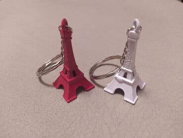 Брелок "Эйфелева башня". В наличии белый и красный цвета Eyfel