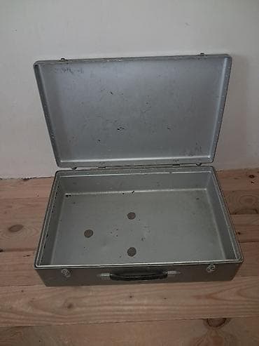 şəxsi əşyalar: Material Aliminium !!! Olcu : 57 x 37 x 17 Sm !!! SUMQAYITDADI !!! 20 — 3