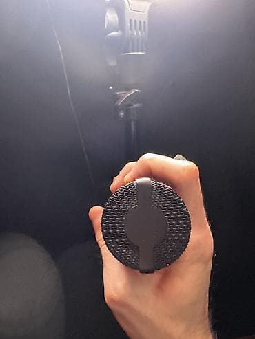 stul ustu kamputerler: Simli Mikrofon — 7