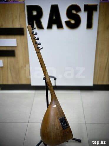 mikrafon stoykasi: Qədimi ekvalazerli mikrafonlu milli Qara saz Rast musiqi alətləri — 1