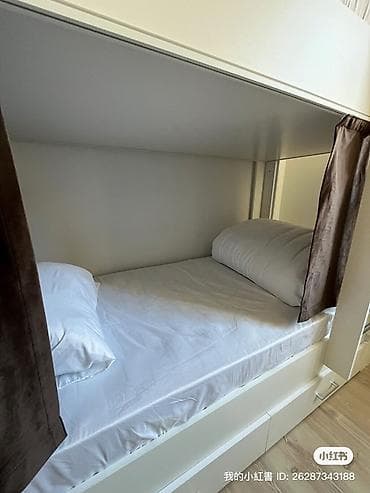 Friends Hostel – kapsul tipli çarpayılı ümumi otaqlar - İki mərtəbəli — 2
