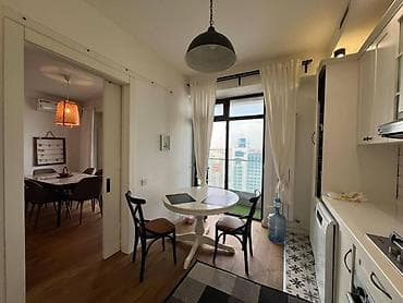 Mənzillər: İcarəyə verilir 2 otaqlı yeni tikili 99 m², 8 Noyabr m. Kateqoriya — 8