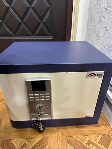 Elektron seyf – CHQ Safe - Rəng: tünd mavi/krem. - Ön panel: metal