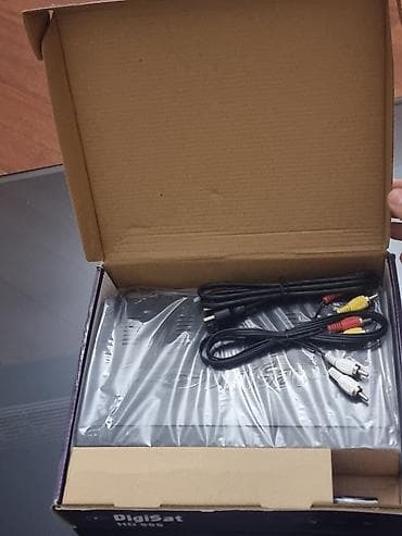 android tv box: DigiSat HD 888 – HD Rəqəmsal Peyk Qəbuledicisi Xüsusiyyətlər: - Full — 4