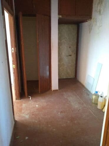 sibrizdə evlərin qiyməti: Bakı, Qaraçuxur qəs., 4 otaqlı, Köhnə tikili, 100 kv. m — 5