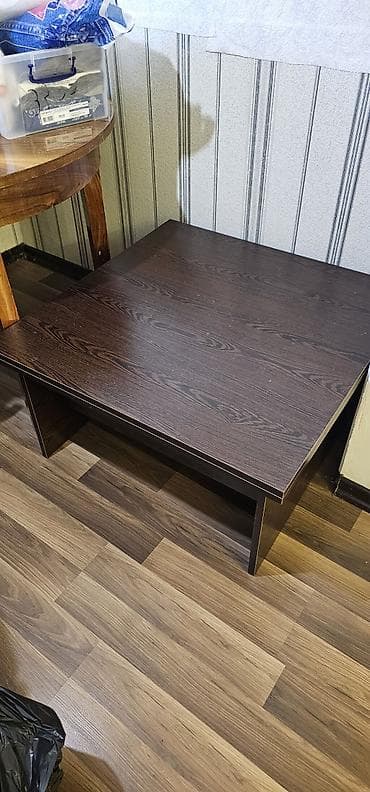 Kvadrat masa, Açılmayan, Təkərsiz, Teksturalı laminat, Zəmanətsiz — 1