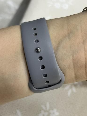 iphone 16 pro 2 ci el: Şəxsi istifadə üçün nəzərdə tutulmuş, Apple whatch boz rəngdə, silikon — 3