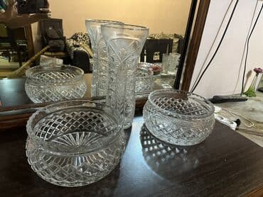 Pərdə və jalüzlər: Kəsimli kristal dəst - Dəst tərkibi: 1 ədəd hündür güldan + 2 ədəd — 2