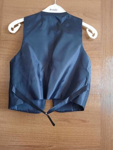 Məktəbli forması: Kostyum + jilet desti oglan ucun. Gence seheri — 3