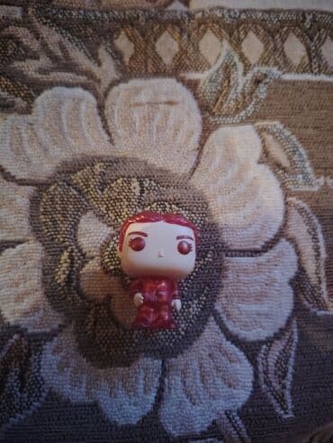 Fiqur, Plastik, rəng - Qırmızı — 1