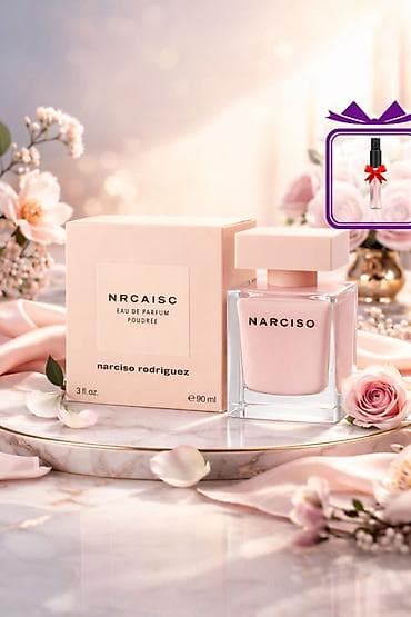 Narciso Rodriguez – Narciso Poudrée Eau de Parfum, 90 ml Hədiyyə kimi