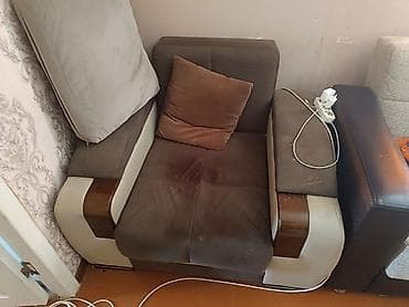 plastik utusu: Mebel dəsti – yumşaq kreslo və qarderob şkafı - Yumşaq kreslo — 1