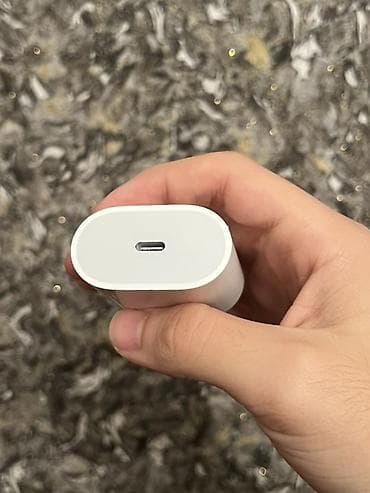 iphone 13 adapter: Adapter Apple, 20 Vt, İşlənmiş — 3