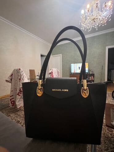 Satilur 2 si 30 manat